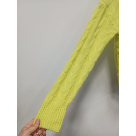 Evereve Womens Sweater Size XS Chartreuse Cable Knit Cozy Long Sleeve Pullover - Picture 7 of 13